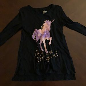 Kids cute black unicorn shirt!